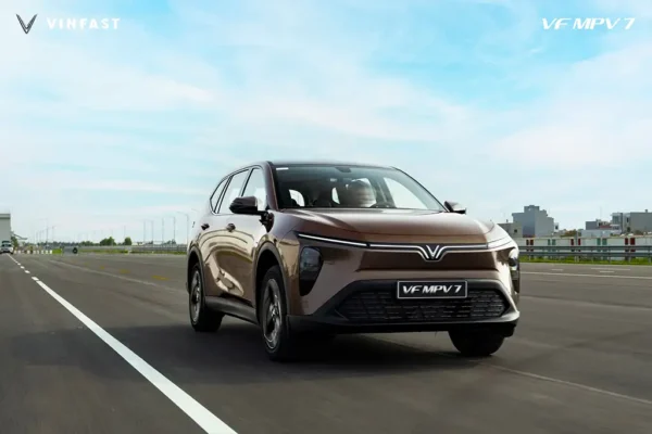 Mâm xe & đường nét MPV7 – Thể thao, khỏe khoắn và chắc chắn